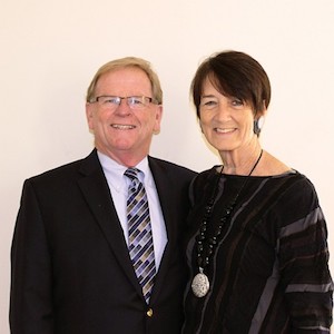 Karen Swadell Jobe ’70 and Jerry Van Leeuwen ’72